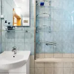 1 Bedroom Cozy In * בטינה