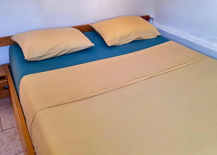 Apartamento 1 Bedroom Cozy In Betina (Sibenik-Knin)