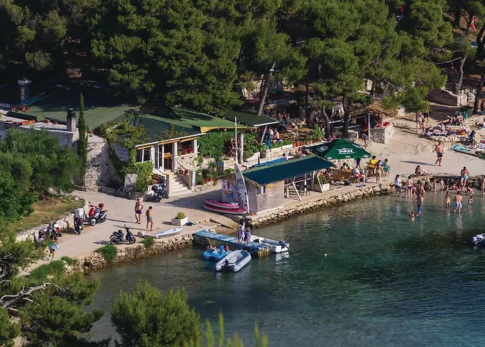 Apartamento 1 Bedroom Cozy In Betina (Sibenik-Knin)